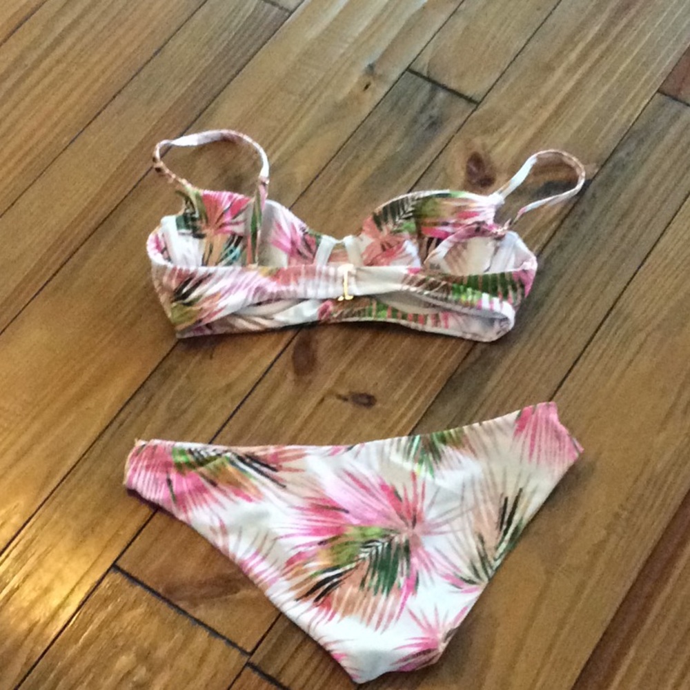 Tori Praver swimwear...Bikini *vacation cruise Bathing suit juniors size Small - Picture 2 of 3